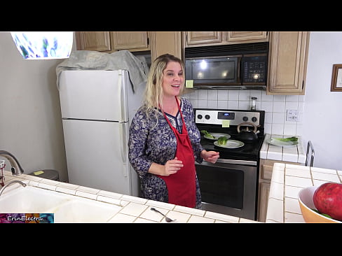 ❤️ Stepmom ħalib lilu fil-kċina qabel id-data tiegħu ❤ Video anali f'mt.javdoe.top